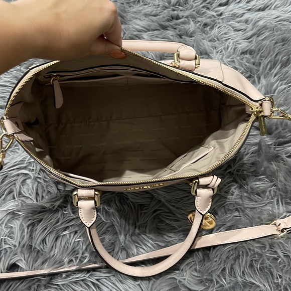 Michael Kors Ciara TZ Large Tote w/ zipper - Picture 6 of 10